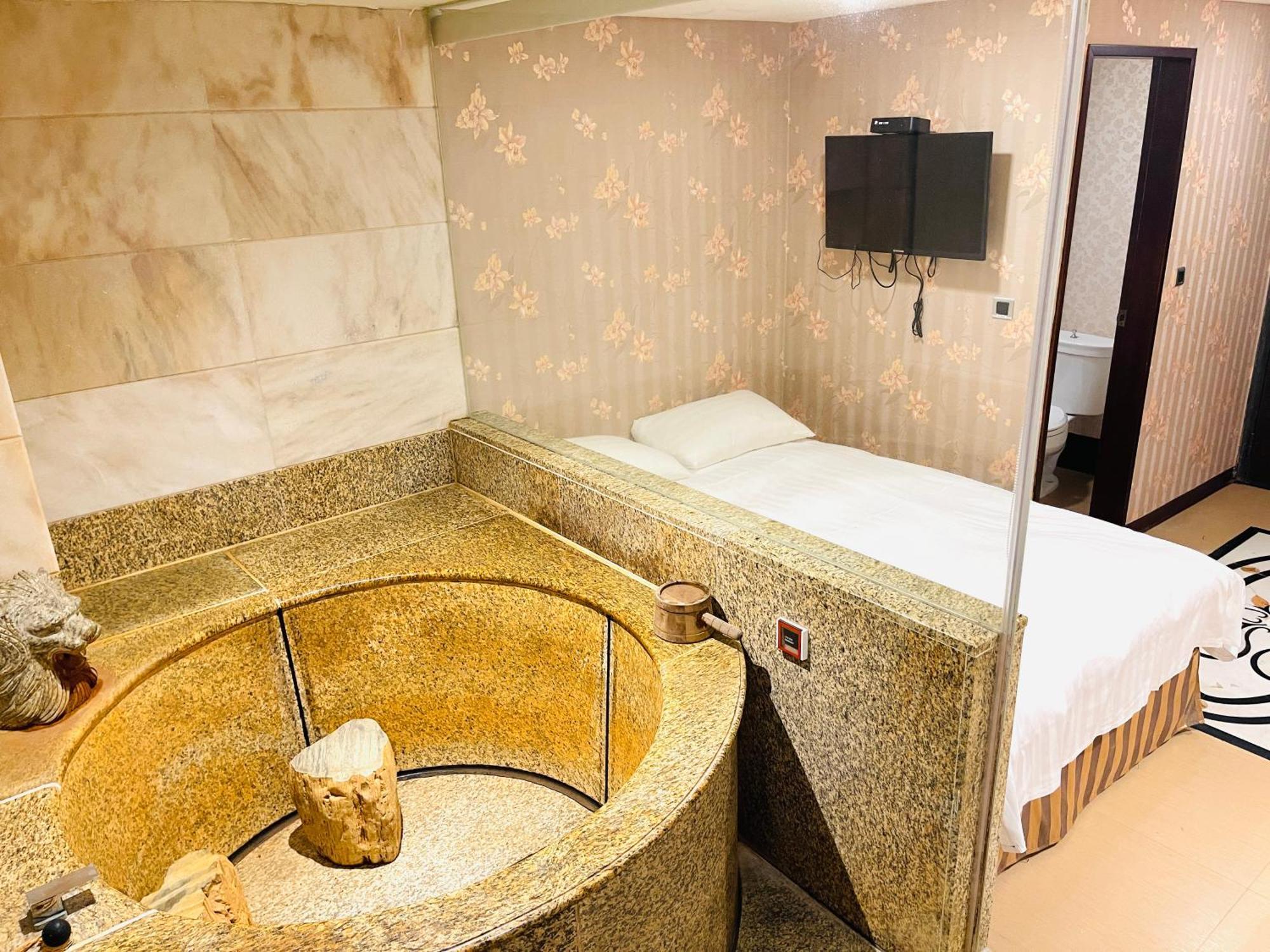 Grand Pleasure Spring Hotel Тайпей Екстериор снимка