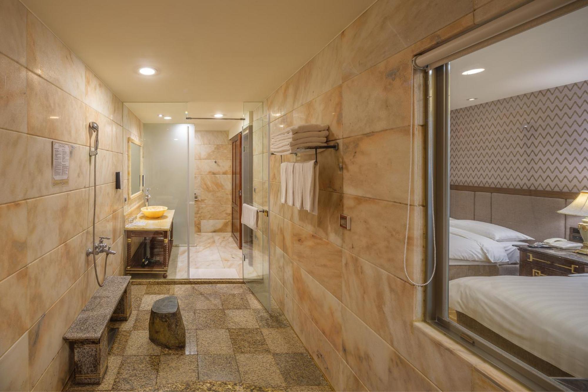 Grand Pleasure Spring Hotel Тайпей Екстериор снимка