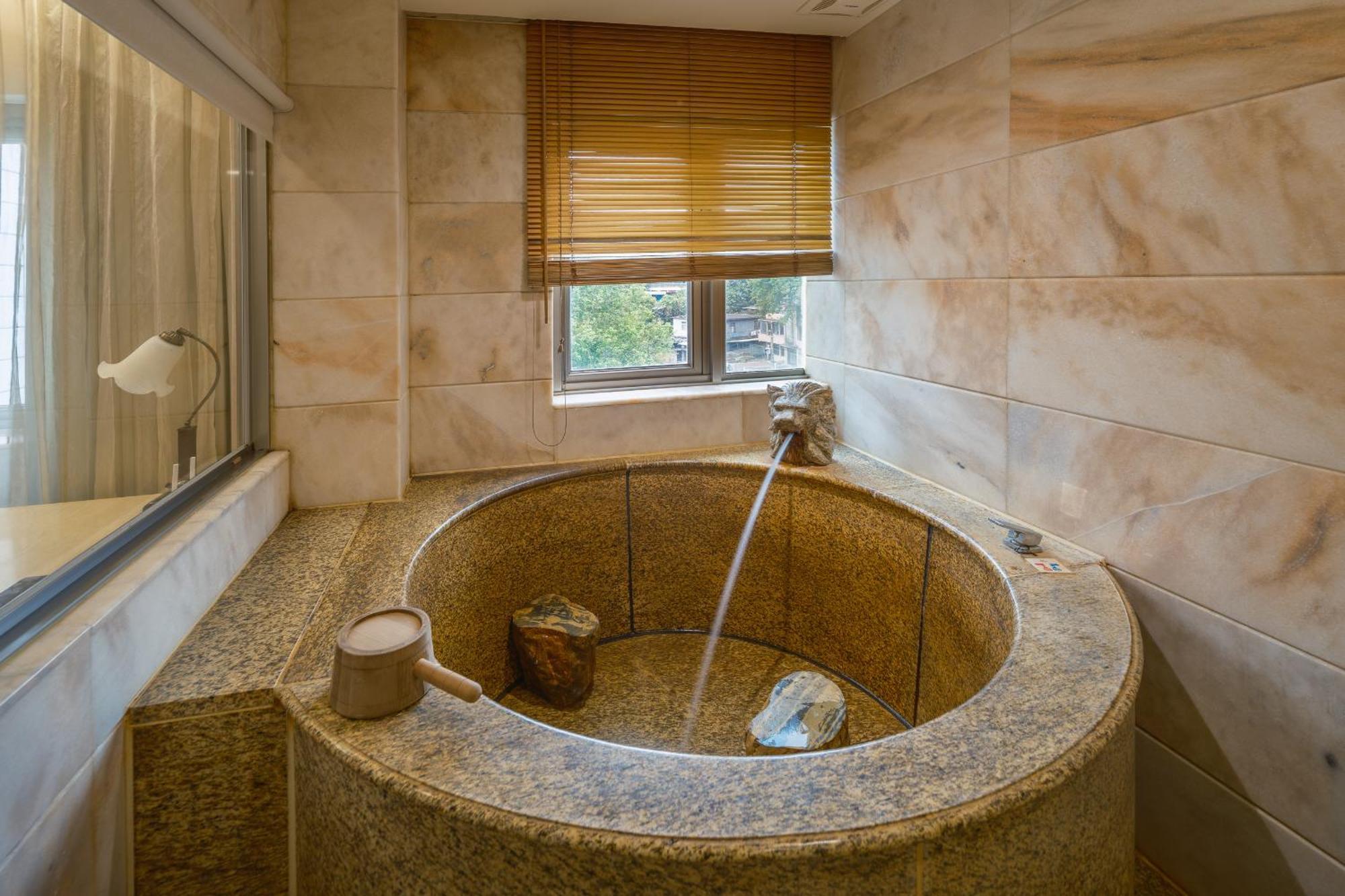 Grand Pleasure Spring Hotel Тайпей Екстериор снимка