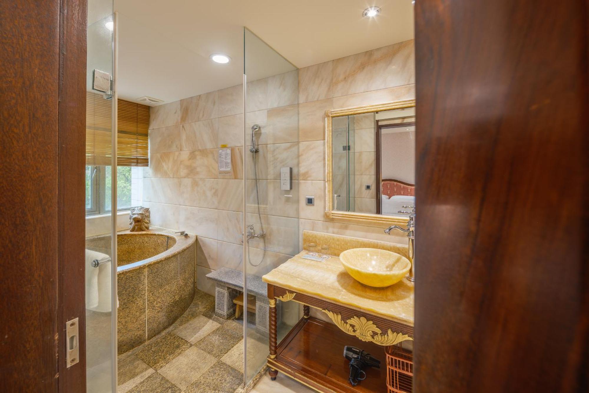 Grand Pleasure Spring Hotel Тайпей Екстериор снимка
